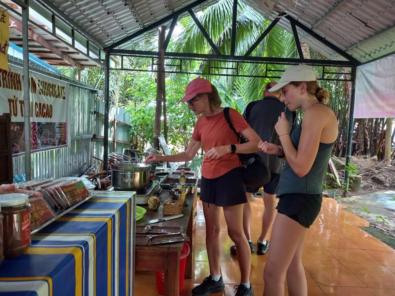 Mecong Homestay 벤째 외부 사진